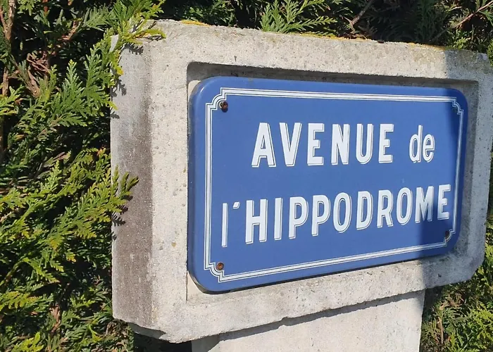 Cosy Avec Piscine Chauffee Ouverte Du 15-06 Au 15-09