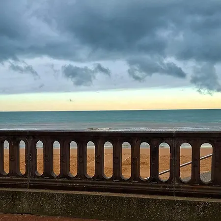 Cosy Avec Piscine Chauffee Ouverte Du 15-06 Au 15-09 Apartament Cabourg