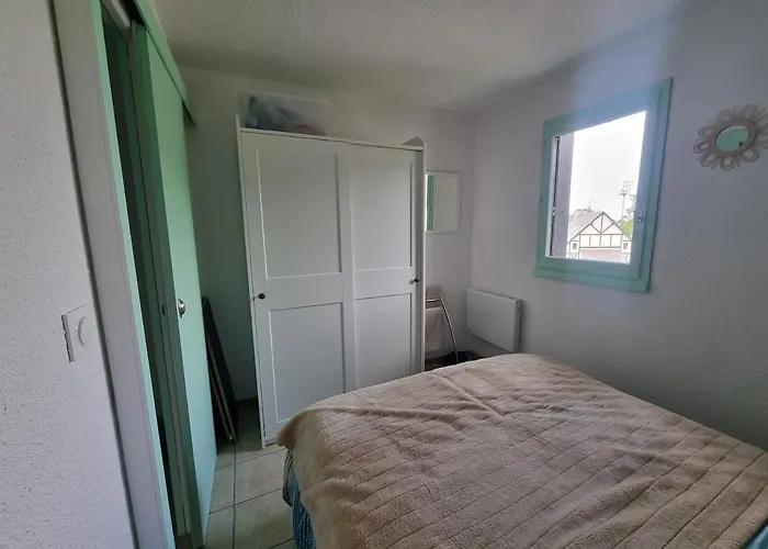 Appartement Cosy Avec Piscine Chauffee Ouverte Du 15-06 Au 15-09